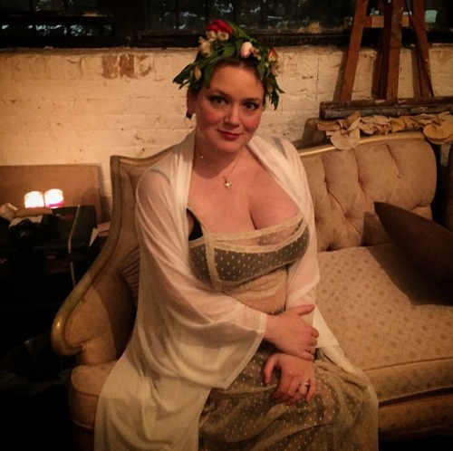 elshalarossa - Pagan nature goddess vibes. Spring is in the air…...