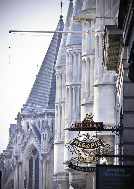 magic-of-eternity - Royal Courts of Justice. London