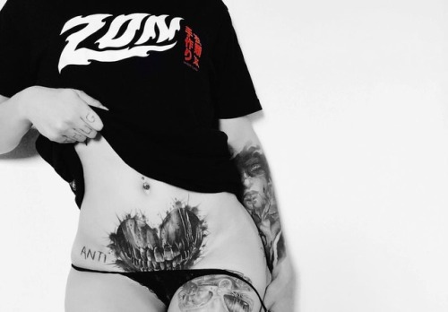 BORN TO LOSE, LIVE TO WIN ❤️SHOP : @zon_maisoncloth...