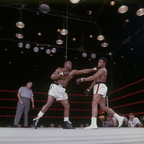 twixnmix - Muhammad Ali (then known as Cassius Clay) vs Sonny...