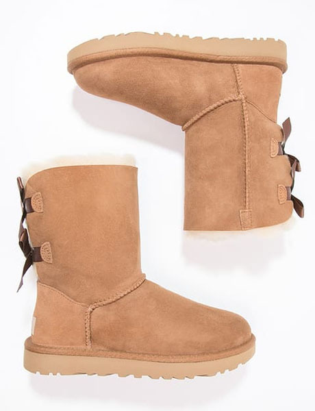 UGG BAILEY BOW 3280 CHESTNUT BOOTS