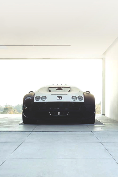 azearr - Bugatti Veyron | Source | Azearr