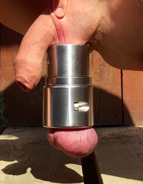 longhang - jmlyonbm - My balls. Stretched or pumped which one is...