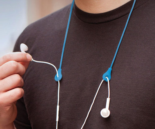 awesomeshityoucanbuy - Earbuds Tethering NecklaceKeep your...