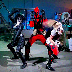 comicsforever - Deadpool/Domino V The Joker/Harley Quinn -  Dawn...