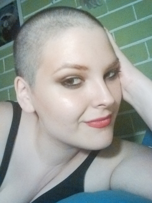 Head Shaved Females 56