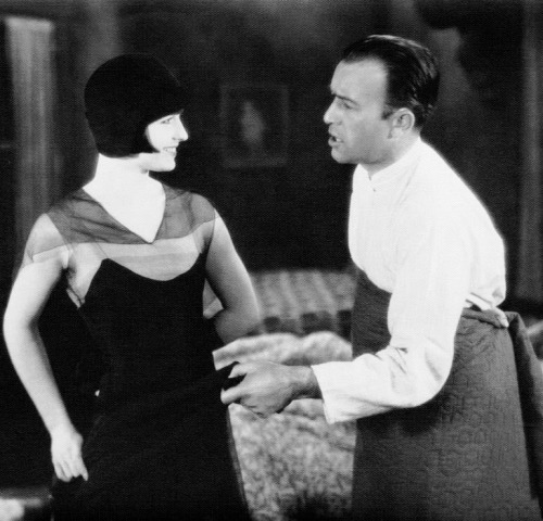 summers-in-hollywood - Louise Brooks & Robert Armstrong in A...