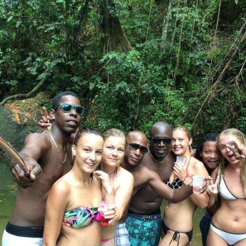 sadist58:interracial-luvin:Suddenly your daughter’s class trip...