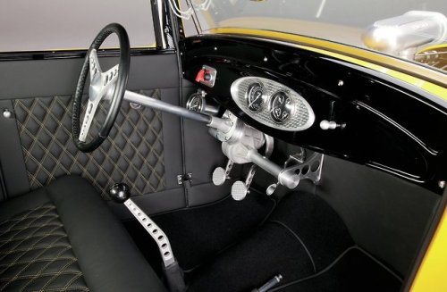 hotrodzandpinups:utwo:1932 Ford 5Window Coupe© eric...