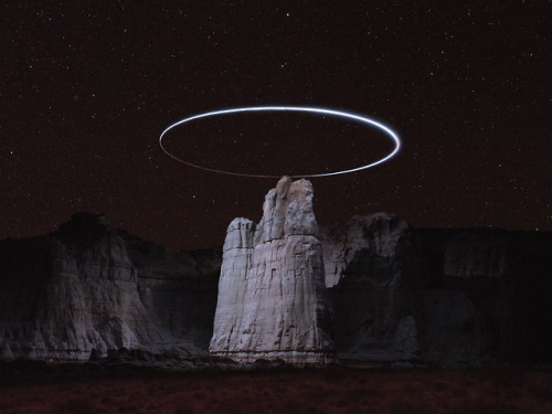 itscolossal - Long Exposure Photos Capture the Light Paths of...