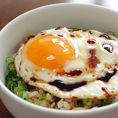 Японцы и жаренные яйца обожают, шопесдец, Кладут, можно, специальные, блюда, жаренными, яйцами