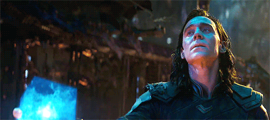 Avengers : infinity war Loki (tom hiddleston) tesseract