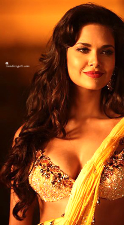 hotindianactress - Essa Gupta - perfect body in saree