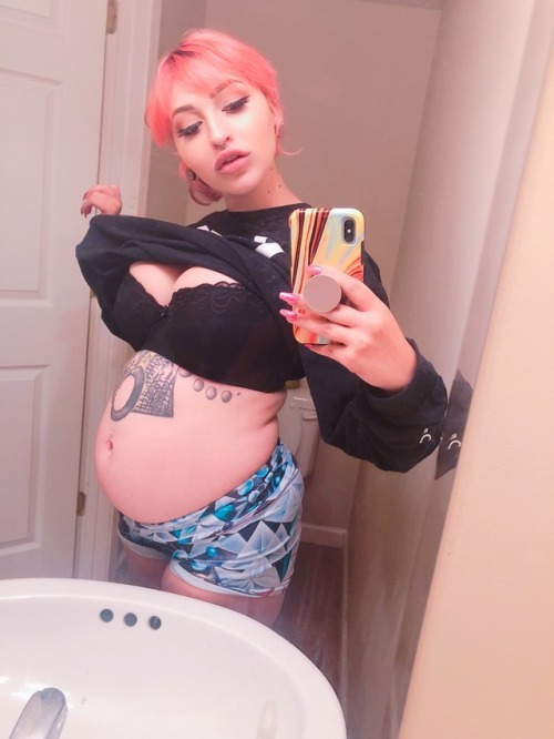 scarybabe - I got absurdly stuffed/bloated recently and holy...