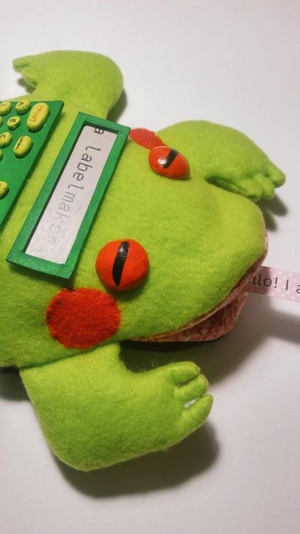 1mhcl - frog-themed label maker concepts! 