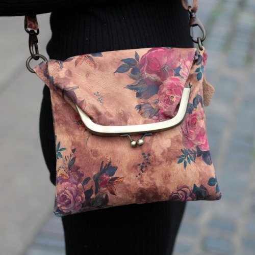 sosuperawesome - Floral Leather Bags, by Odi Lynch on EtsySee...