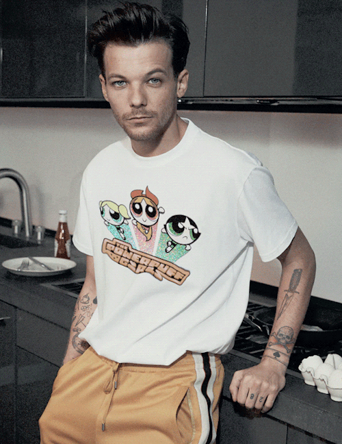 larents - louis with a powerpuff girls shirt [requested by my...