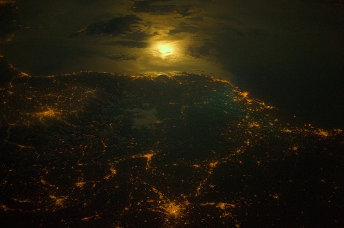 magictransistor - The French–Italian border at night. Brightly...