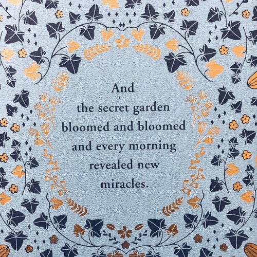 godzilla-reads:The Secret Garden, Frances Hodgson Burnett