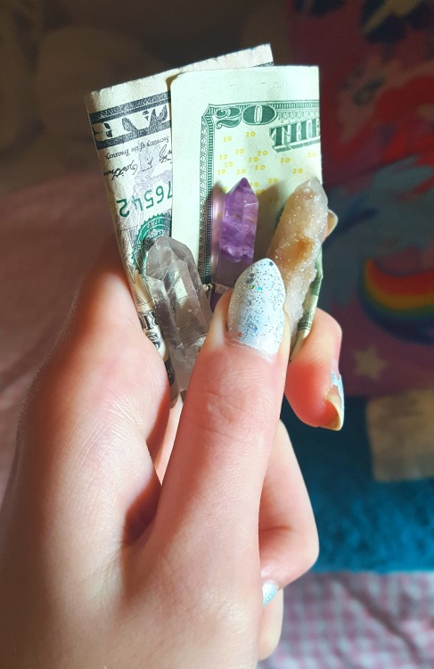 queernigga:witch-of-artemis:This is the crystal hand of...