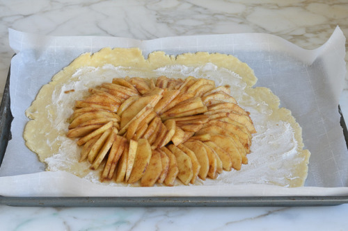 foodffs:Rustic French Apple TartFollow for recipesGet your...