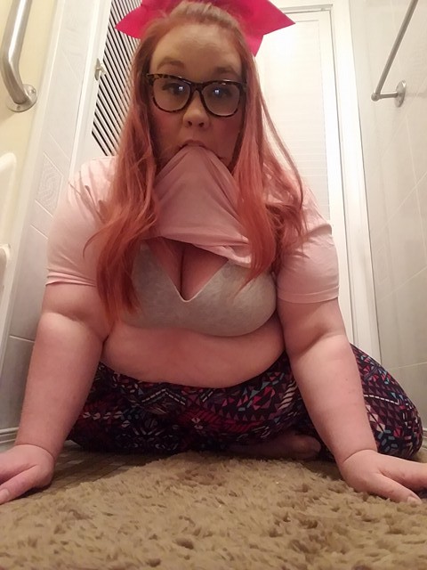 letsgetflirty:Chubby little girl, up to no good.