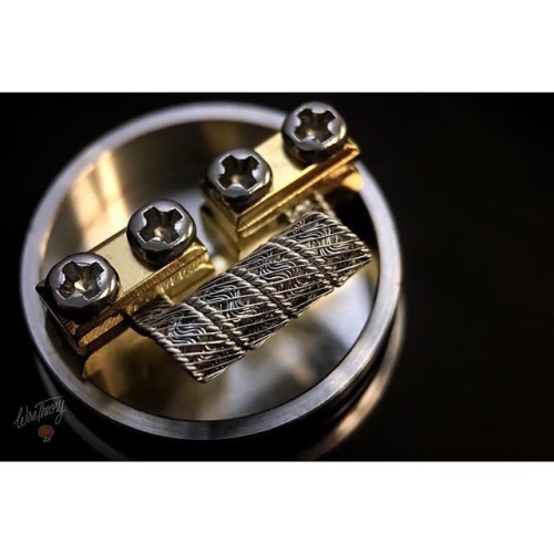 madscientistvapor - Mounting my flat builds in the goon is a...