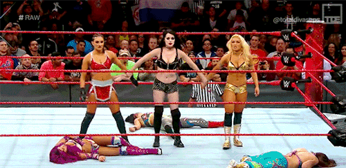 British WWE star Paige may be forced to retire due to injury