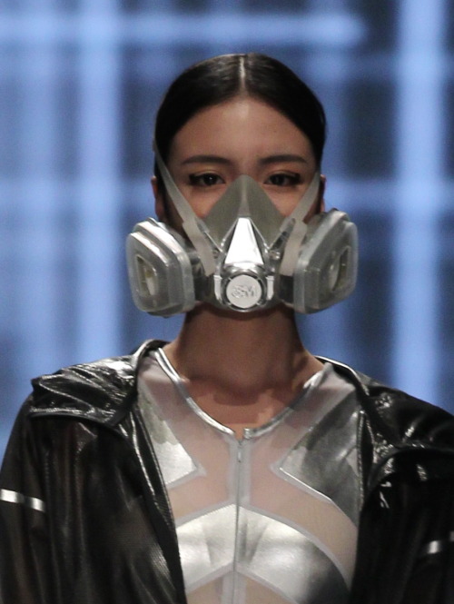 coredumpproject:bodyfluids:Smog masks at QIAODAN Yin Peng S/S...