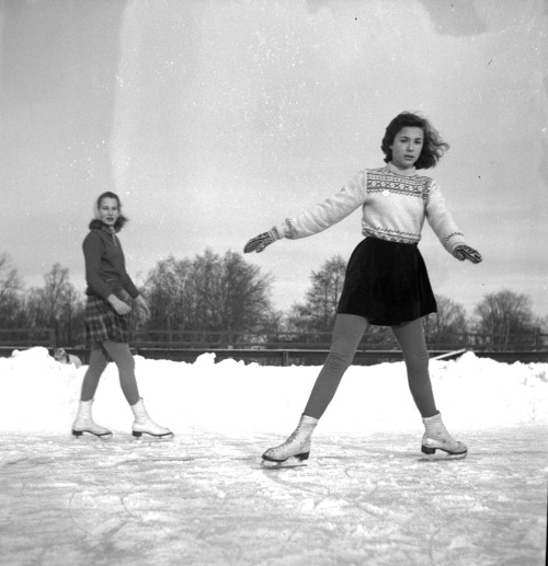 vintage-sweden - Ice skaters, Sweden.