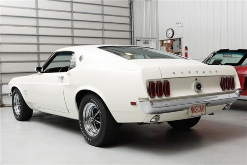 1969 Boss 429 Mustang dressed in Wimbledon White