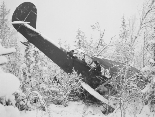 sateenkaari - An amazing set of photos of Finland in World War II.