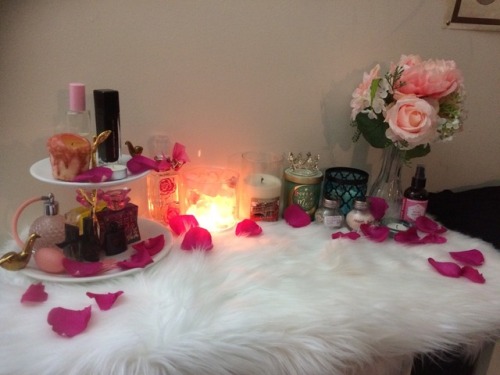 witch-bitch-coven:Decorated Aphrodite’s altar with rose petals...