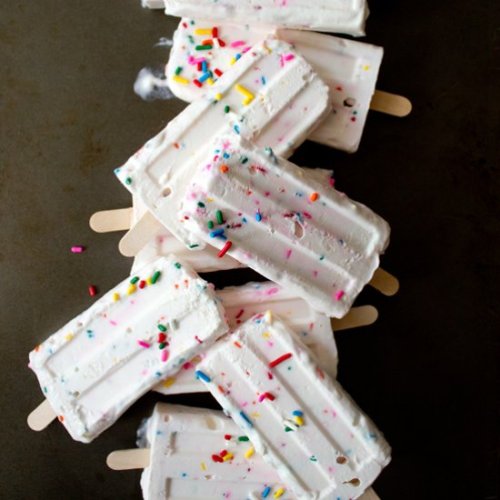 sprinklehoe - Funfetti Cake Batter Popsicles - Creamy vanilla...