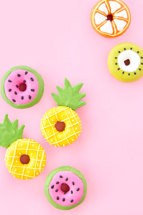 sweetoothgirl - Summer Fruit Slice Donuts