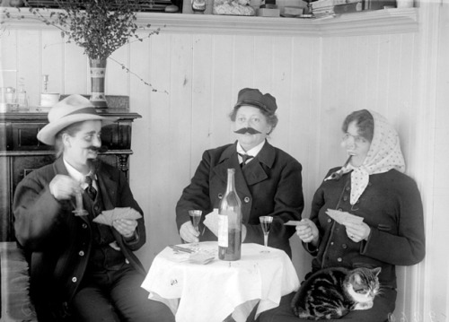 vintage-sweden - Women in costume, 1914, Sweden.