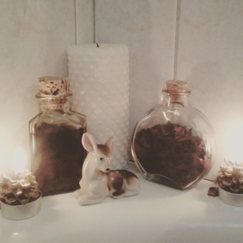 orriculum:Autumn bath ritual, a little rose, milk, orange and...