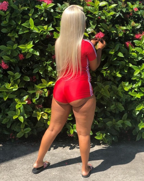 big-black-booty-girls - Rissa got some nice ass cheeks #ass4days