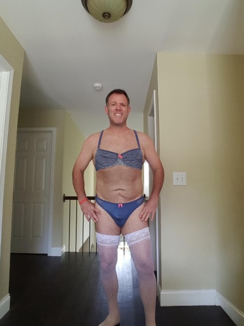 sissydads - Dad feeling good and looking great