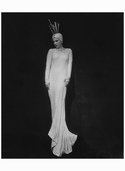 thisobscuredesireforbeauty:Tilly Losch in: The Band Wagon,...
