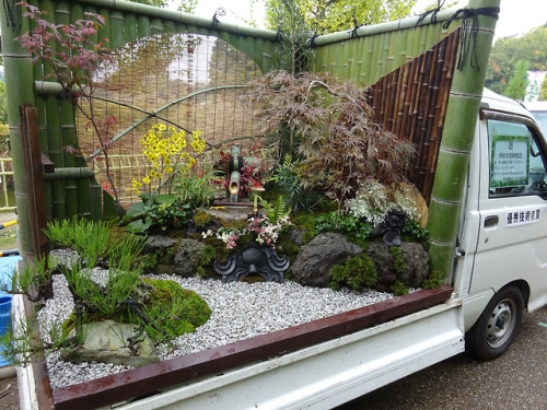 itscolossal - The Japanese Mini Truck Garden Contest is a Whole...