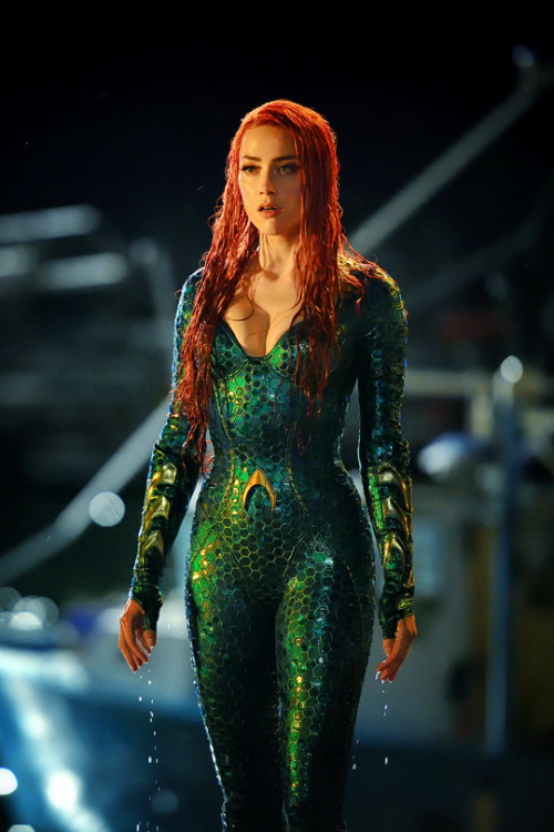 justiceleague - First look at Amber Heard as Mera in Aquaman...