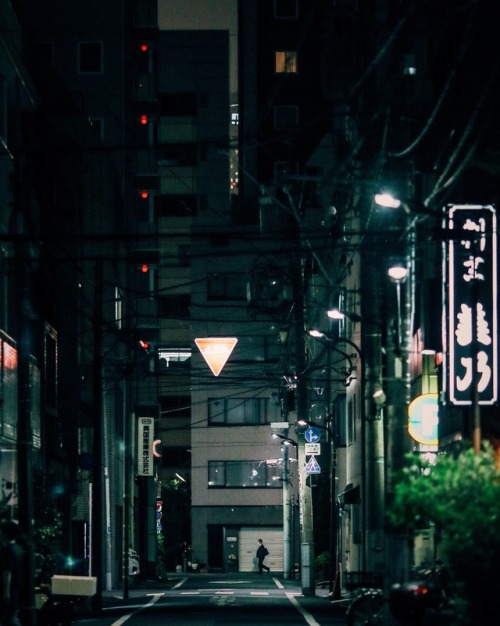 tokyotuisku:Quiet Tokyo...