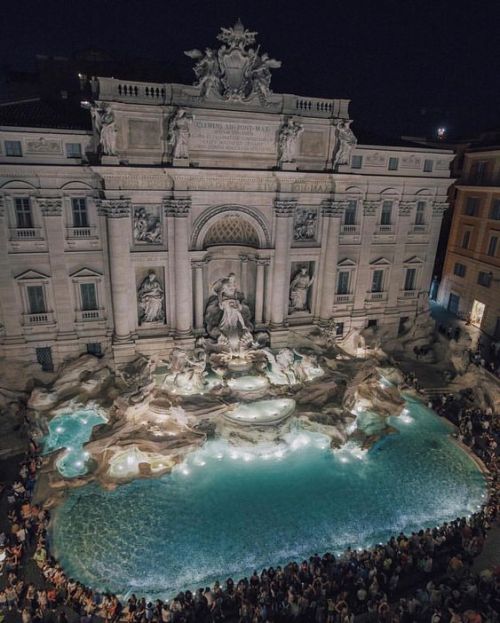 nordicrover - discover.vacationsTrevi Fountain, Rome,...