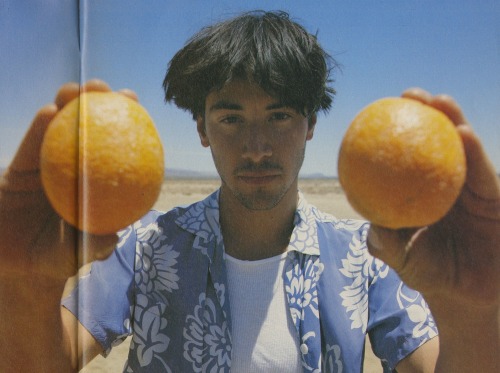 praial - Keanu Reeves - The Sound i-D Issue, No. 115, April 93