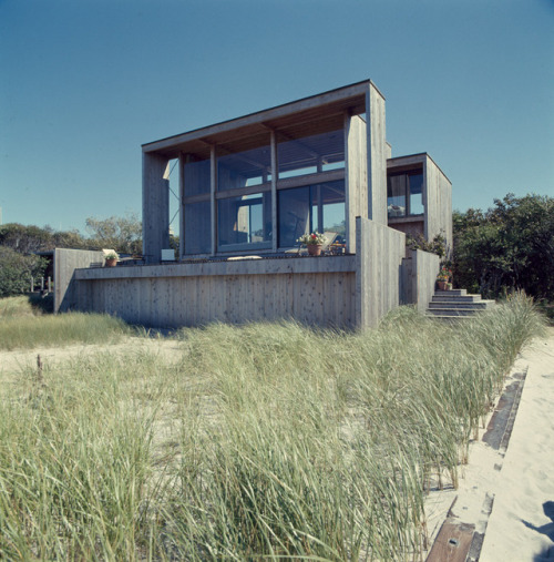 germanpostwarmodern - House (1972-75) on Fire Island, NY, USA,...