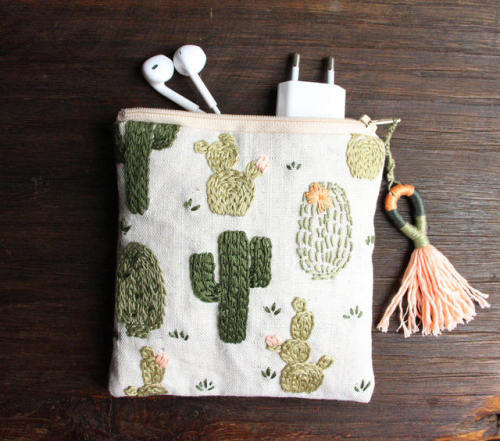 sosuperawesome - Embroidered Cacti Purses and Bags, by Point Dot...