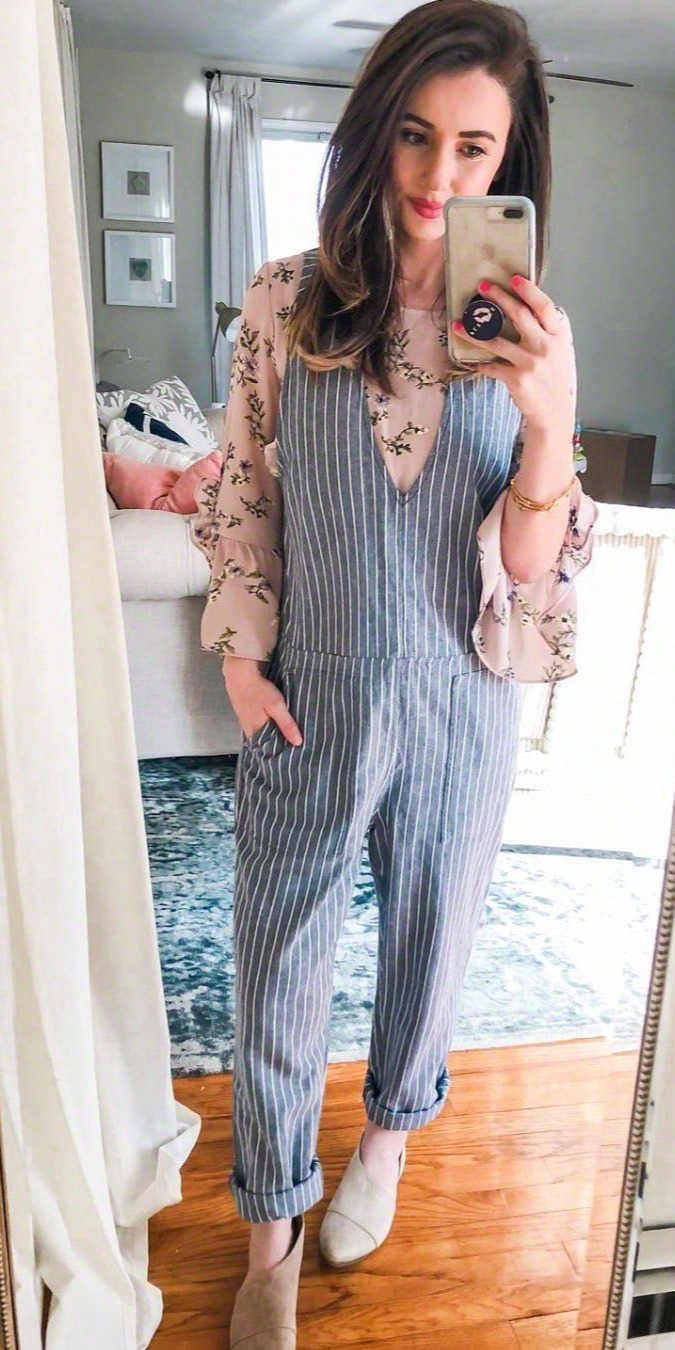 10 Happy Day Outfit Ideas in Any Colors - #Beauty, #Girls, #Outfitideas, #Picture, #Streetstyle I thought I was over the whole jumpsuit thing, but I guess not. You guys, I forgot how comfy they are. Like wearing pajamas all day! Shop this look here using 