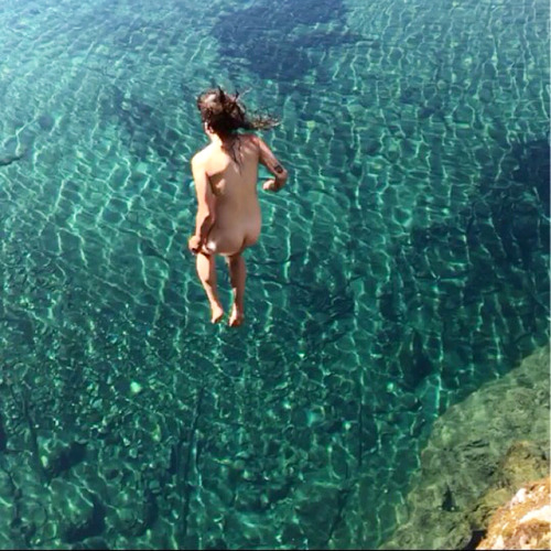 naturalswimmingspirit:softytesouBeen craving cliff jumping all...