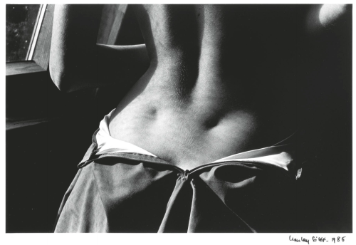 dead-molchun:Jeanloup Sieff (1933-2000) Dimples, Normandy,...